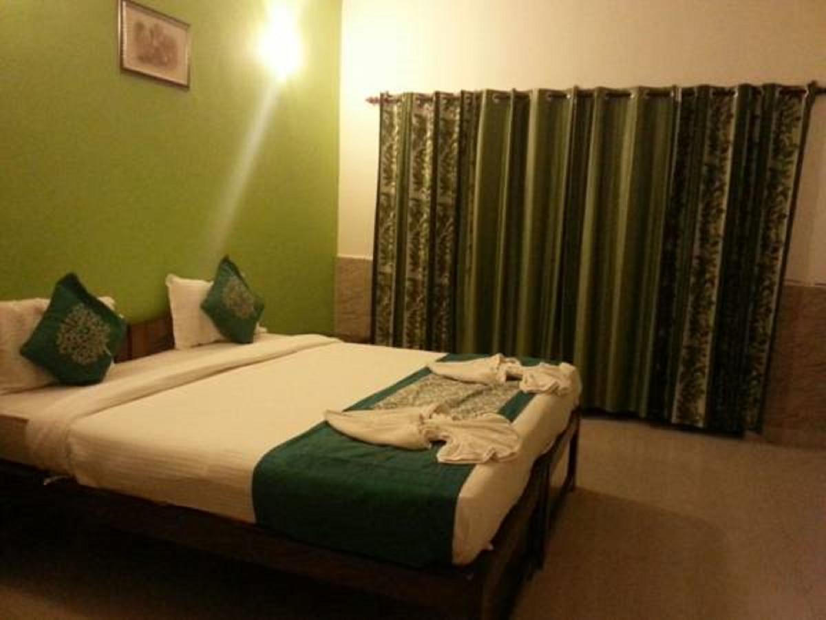 Oceans 7 Inn Calangute Exterior foto