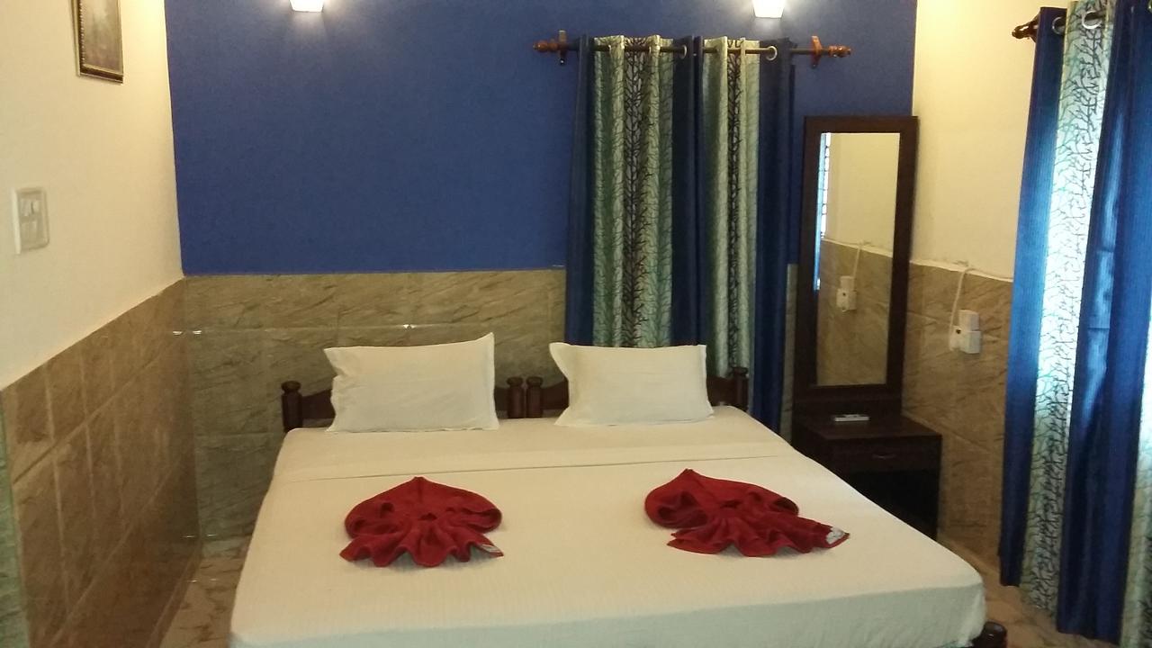 Oceans 7 Inn Calangute Exterior foto