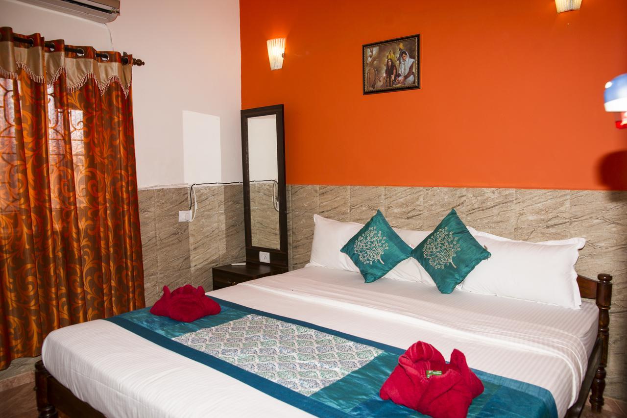 Oceans 7 Inn Calangute Exterior foto